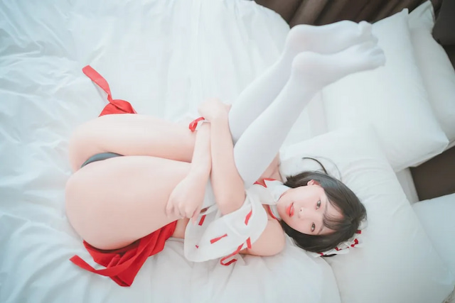 Kang Inkyung: DJAWA Photo - “Summoner Girl” 3